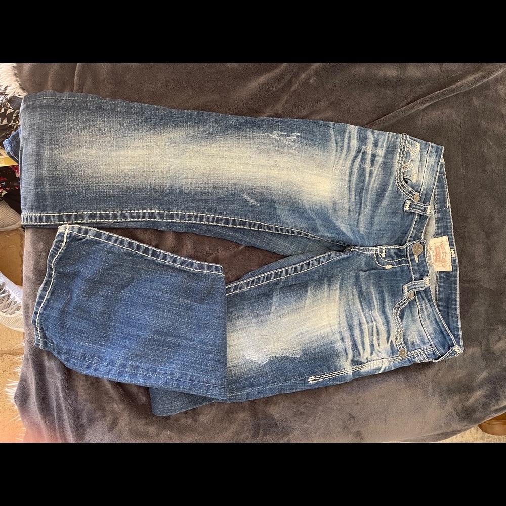 Buckle jeans